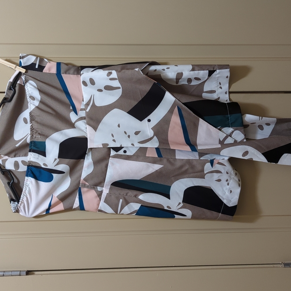 DONATING SOON! CBR Sleeveless Romper - Picture 4 of 4